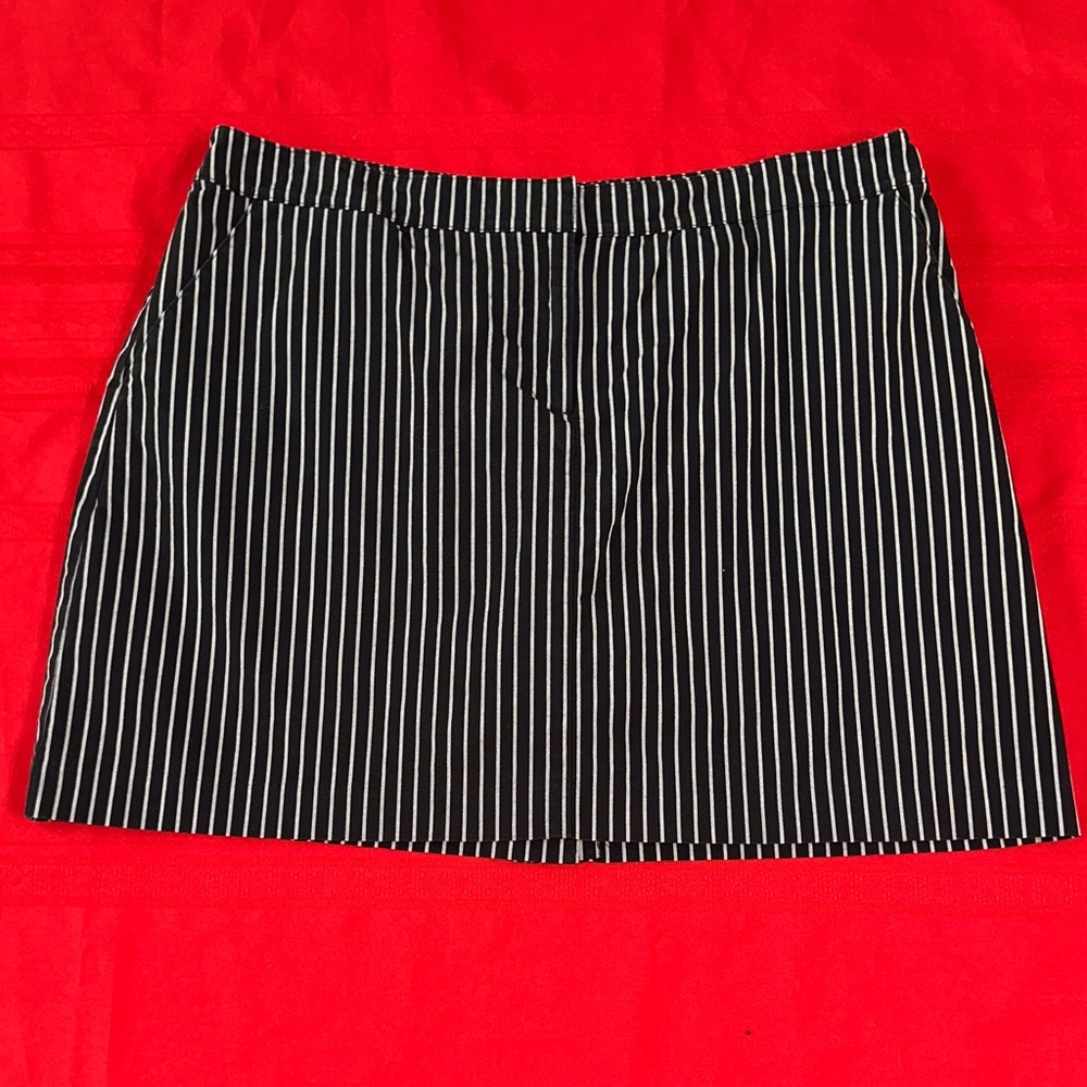 IZOD PERFORMX Black/White Striped Women's Skort Size 12